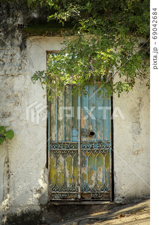 Vintage ornamental door in Rio de Janeiro, Brazil 69042684