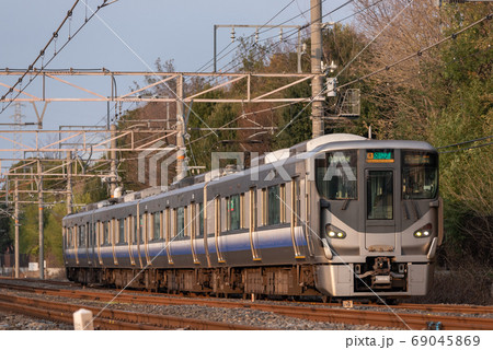 JR西日本225系（編成写真） 69045869