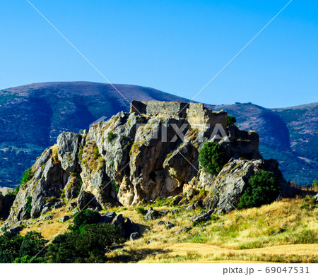 mountain peaks in the Andalusian region, typical mountain peaks in the Andalusian region, typical 69047531