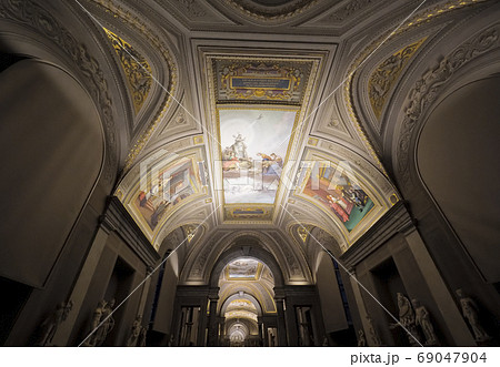バチカン美術館 / inside of Vatican Museums 69047904