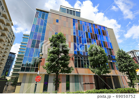 渋谷の街並み 渋谷公会堂 LINE CUBE SHIBUYA 渋谷の街並み 渋谷公会堂 LINE CUBE SHIBUYA 69050752