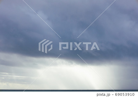 線状降水帯 69053910