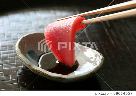 マグロ 刺身 箸 マグロ 刺身 箸 69054657