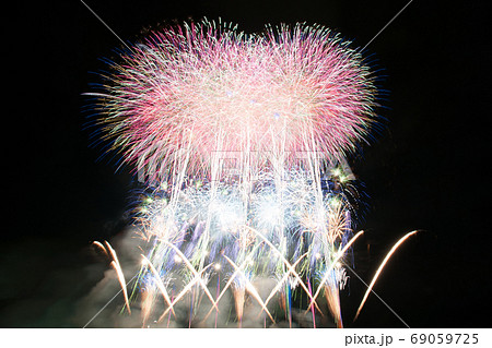 打ち上げ花火 69059725