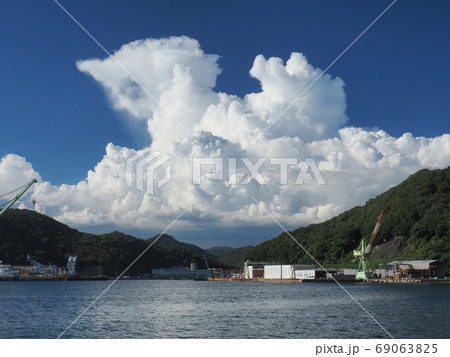 野瀬埠頭からの相生湾夏の風景 69063825