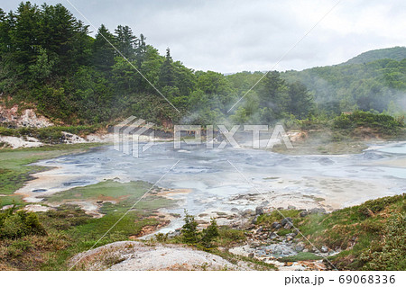 秋田県/ 後生掛自然研究路  大湯沼（非常に珍しい泥火山などが観察できる自然観察散策路） 69068336