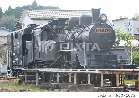 明智駅構内で試運転をするC12-244 69071675