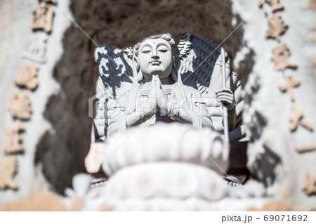 仏像 仏様 釈迦像 69071692