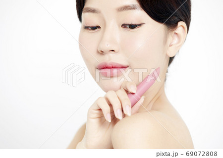 女性 女 女の子 69072808