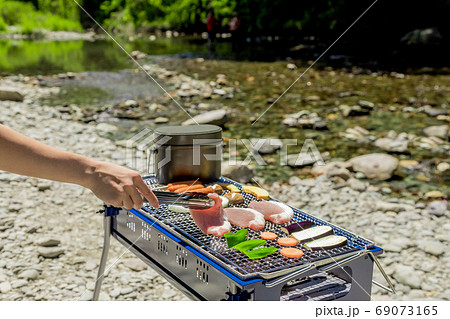 川原でBBQ 69073165