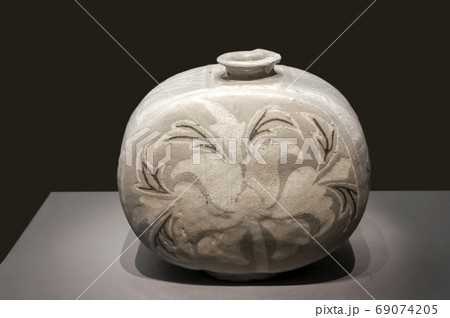 遺物 粉青沙器 工芸品 69074205