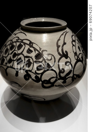 遺物 粉青沙器 工芸品 69074207