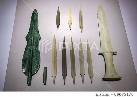遺物 青銅器時代 武器 69075176