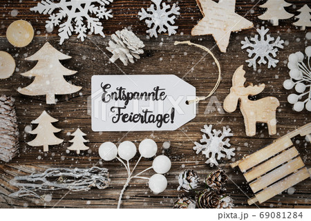 Label, Frame, Entspannte Feiertage Means Merry Label, Frame, Entspannte Feiertage Means Merry 69081284
