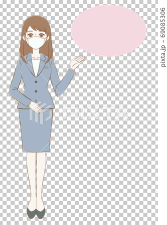 マスクをしたスーツの女性 吹き出し 案内 マスクをしたスーツの女性 吹き出し 案内 69085306