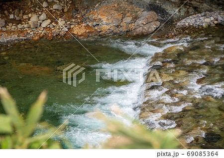 湯檜曽川　土合駅付近　群馬県みなかみ町　　 69085364