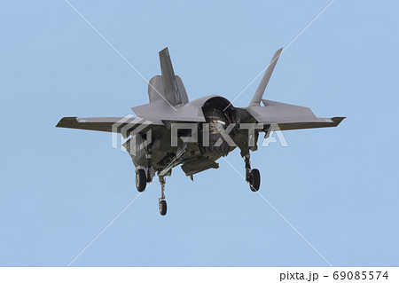 アメリカ海兵隊F-35BライトニングⅡ着陸 アメリカ海兵隊F-35BライトニングⅡ着陸 69085574
