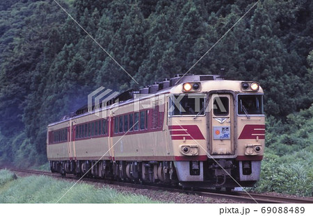 JR西日本キハ181系特急おきの写真素材 [69088489] - PIXTA
