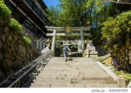 竹生島参道本堂まで165段 69090490