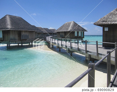 モルディブの水上コテージ 69090829