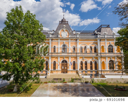 The Manuc Bei mansion, an architectural, culture and historic co The Manuc Bei mansion, an architectural, culture and historic co 69101698