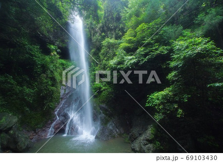 次の滝　和歌山県有田郡有田川町 69103430