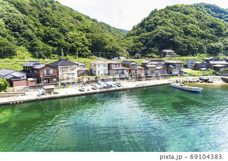 夏の脇川漁港の風景　新潟県村上市 69104383