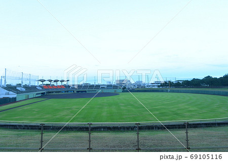 野球場 野球場 69105116