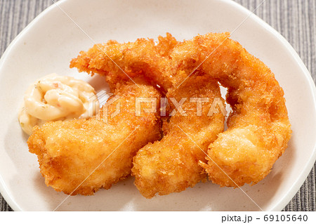 エビフライ、タルタルソース添え。 69105640