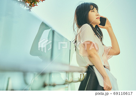 ビジネス ビジネスウーマン 外勤 69110617