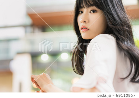 ビジネスウーマン キャリアウーマン 会社員の写真素材