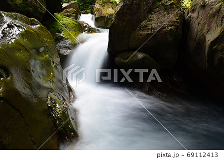 スッカン沢、那須塩原、栃木 スッカン沢、那須塩原、栃木 69112413