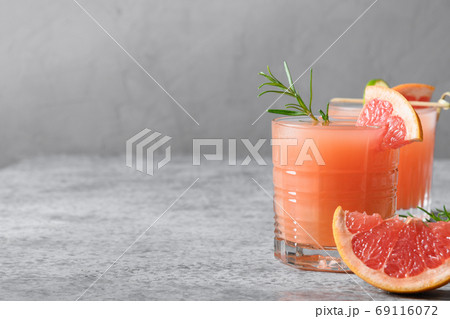 Two grapefruit sparkling cocktails or lemonade 69116072