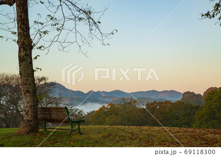 国定公園帝釈峡の紅葉 国民休暇村 国定公園帝釈峡の紅葉 国民休暇村 69118300