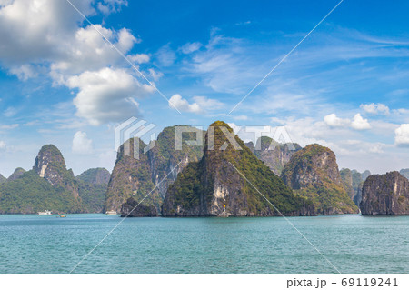 Halong bay, Vietnam Halong bay, Vietnam 69119241