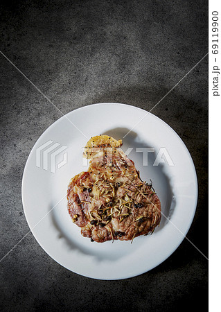 グリルドポーク　豚のオーブン焼き 69119900