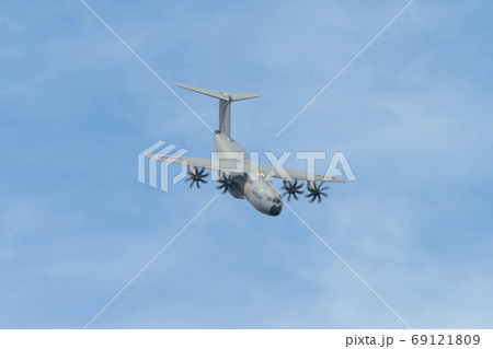 エアバスA400M輸送機急降下 69121809