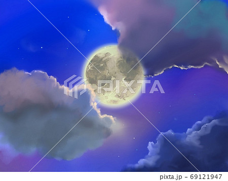 カラフルな夕焼け雲と綺麗な満月の風景画のイラスト素材