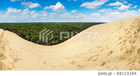 Dune of Pilat, Arcachon Bay,  France 69123264