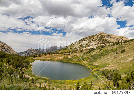 Morning view of the beautiful Favre Lake Morning view of the beautiful Favre Lake 69125893