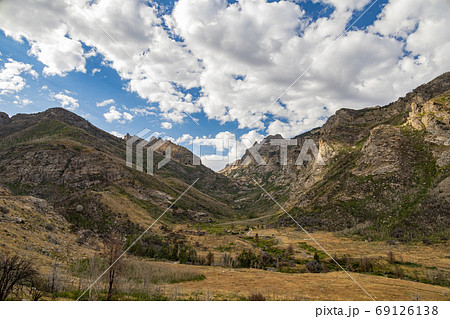 Beautiful landscape around Lamoille Canyon 69126138