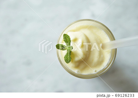 バニラシェイク 69126233