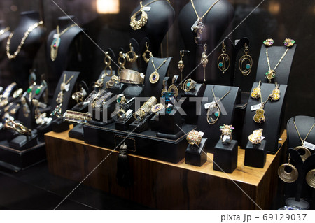 Showcase to beautiful jewelry close-up. Showcase to beautiful jewelry close-up. 69129037
