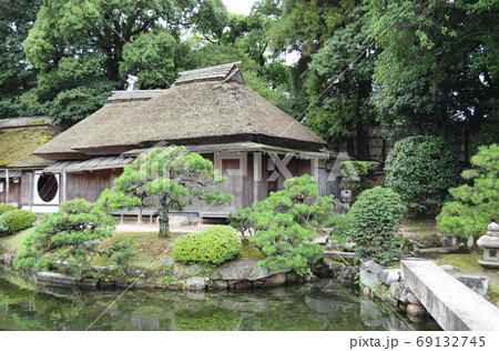 岡山後楽園の亭舎の一つ、初夏に訪れた廉池軒 岡山後楽園の亭舎の一つ、初夏に訪れた廉池軒 69132745