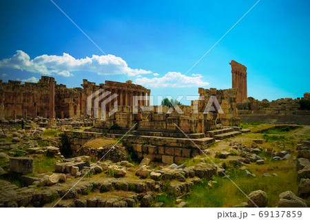 Ruins of Jupiter and Bacchus temples and great court of Heliopolis in Baalbek, Bekaa valley Lebanon 69137859