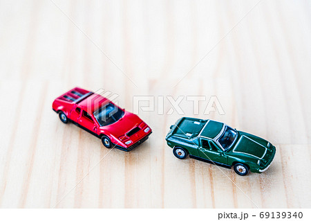 スポーツカーの煽り運転 スポーツカーの煽り運転 69139340