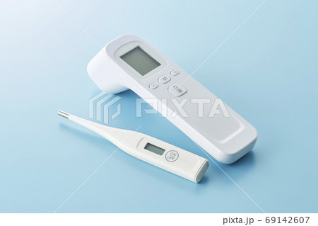 体温計2つ 69142607
