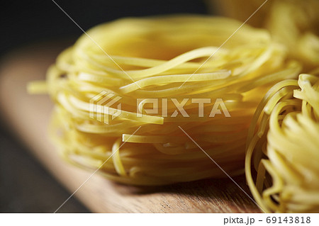 パスタの麺　カッペリーニ 69143818