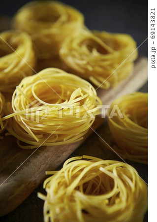 パスタの麺 カッペリーニ パスタの麺 カッペリーニ 69143821