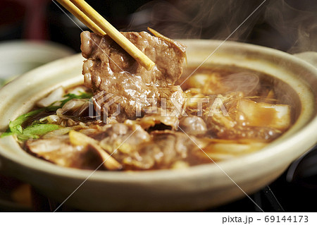 すき焼き すき焼き 69144173